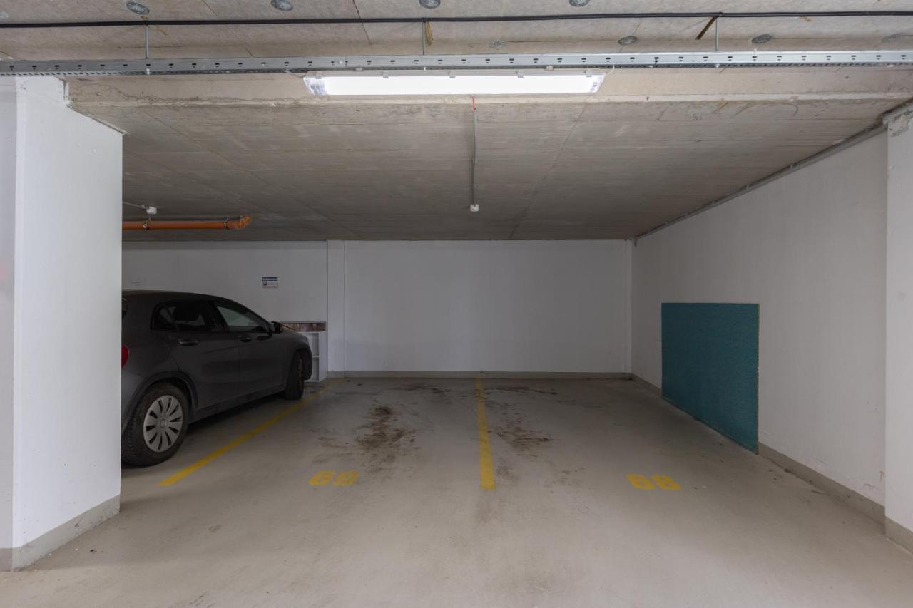 All You Need In Bp - Garage, Terraces, Aircon ブダペスト エクステリア 写真